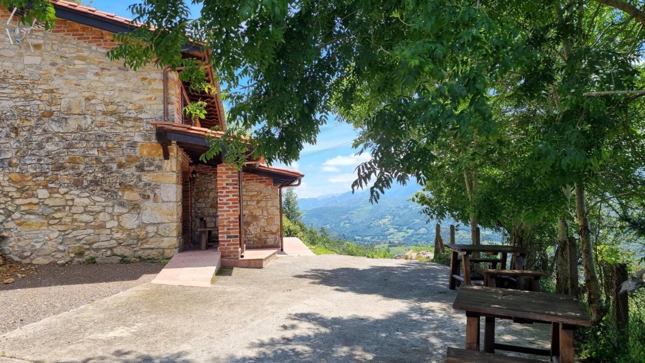 Apartamentos La Cabana Del Cerro Alto Becena Bagian luar foto